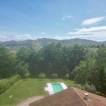 Maison Avec Piscine Caro (Pyrenees-Atlantiques)