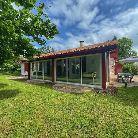 Prázdninový dům Maison Avec Piscine Caro (Pyrenees-Atlantiques)