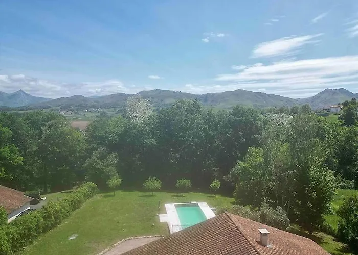 Maison Avec Piscine Caro (Pyrenees-Atlantiques)