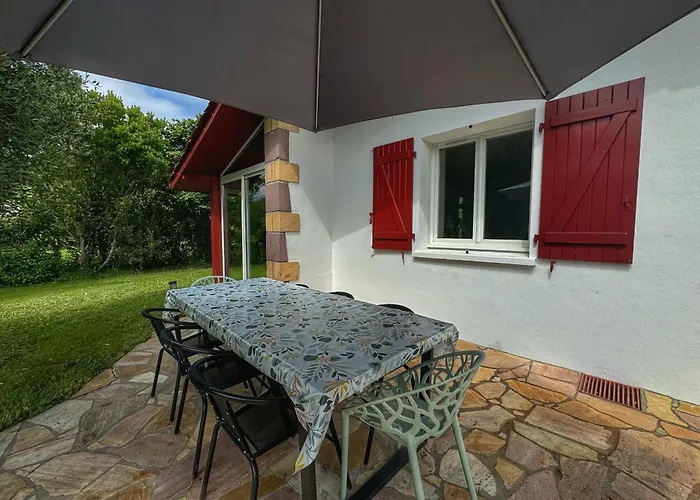 Ferienhaus Maison Avec Piscine Caro (Pyrenees-Atlantiques)