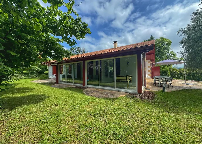 Ferienhaus Maison Avec Piscine Caro (Pyrenees-Atlantiques)